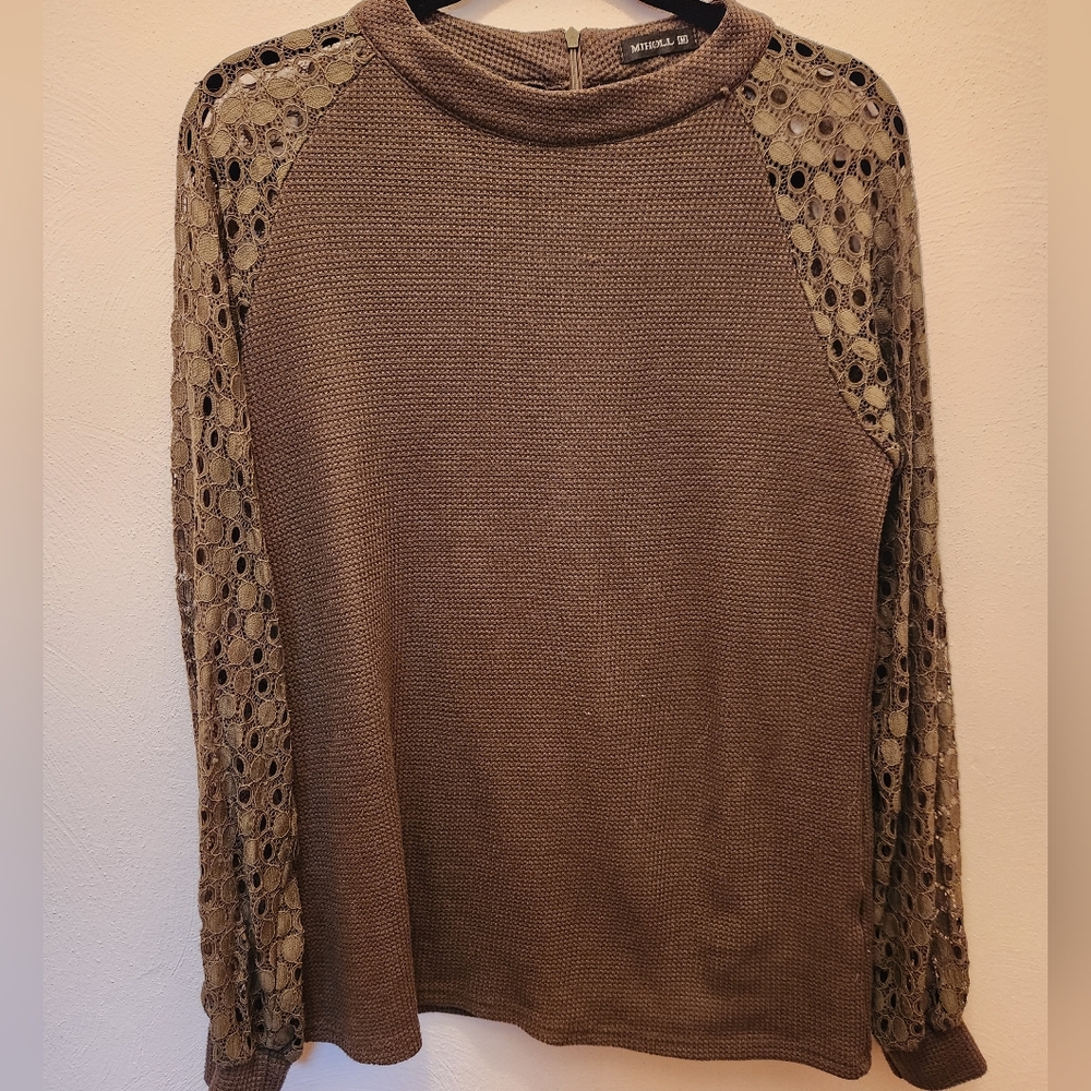 Army Green Knit Top with Lace Sleeves Size M